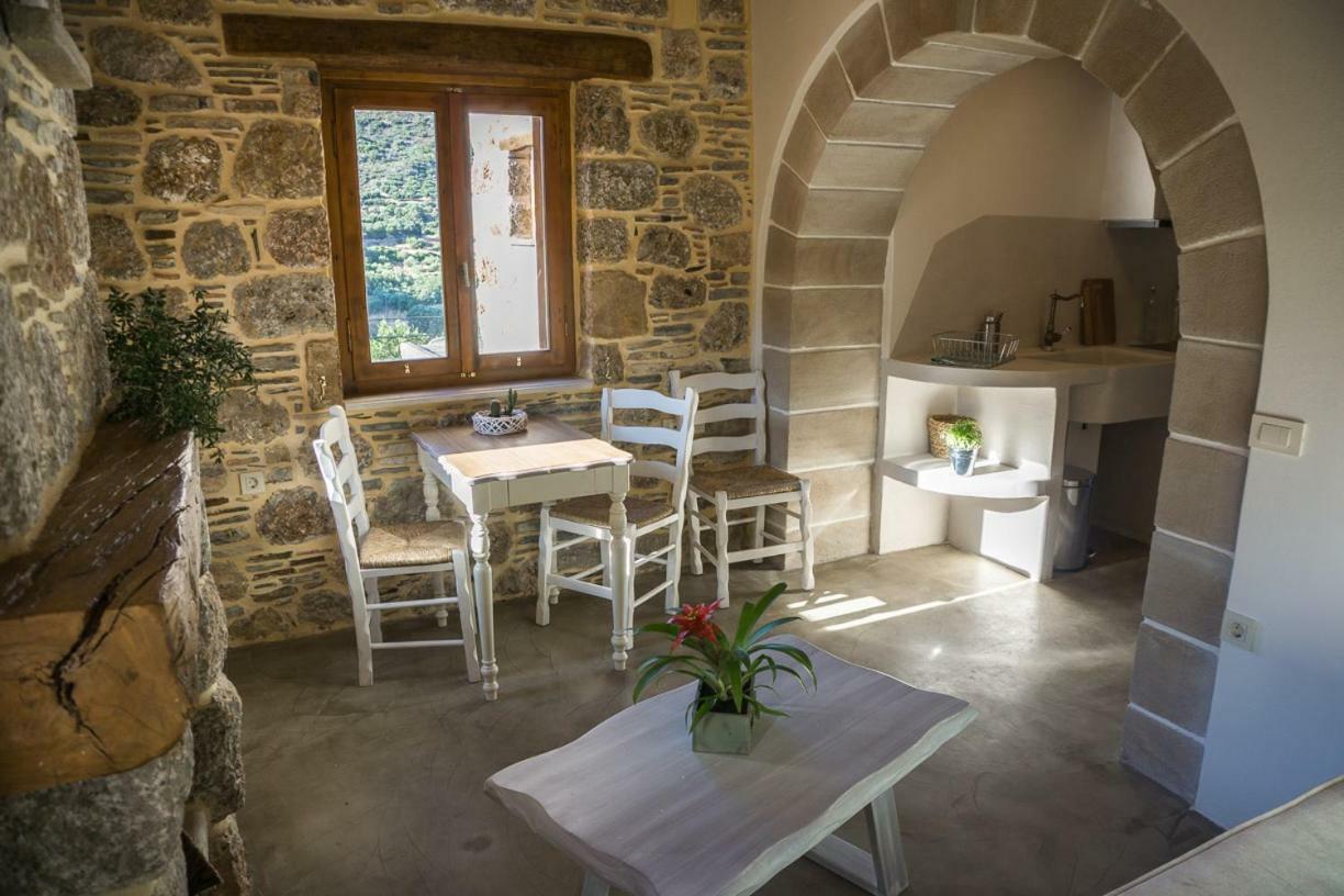 スーギアTo Spiti Masアパートメント エクステリア 写真